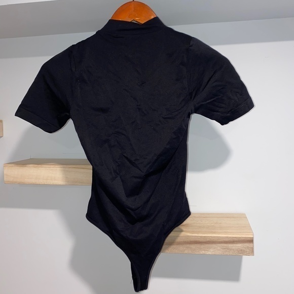 black bodysuit - Picture 2 of 3